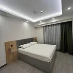 Silence Garden Iki Yatak Odali Διαμέρισμα